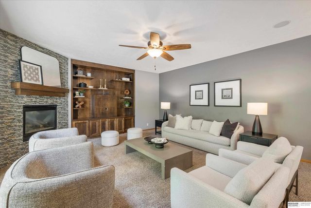 15105 Boyd Street, Omaha, NE 68116