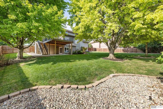 15105 Boyd Street, Omaha, NE 68116