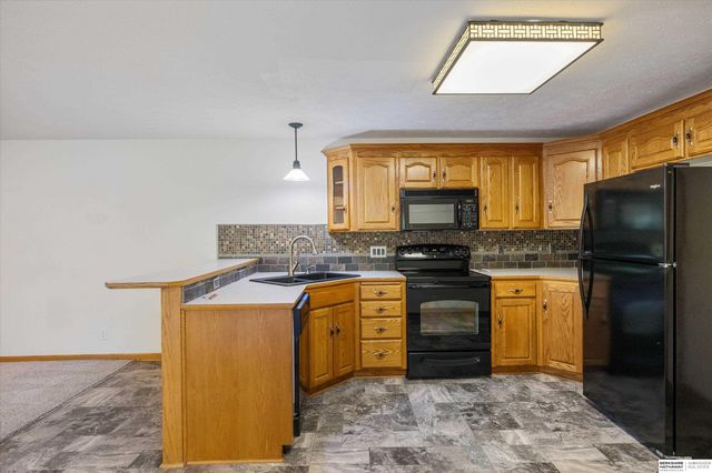 15105 Boyd Street, Omaha, NE 68116