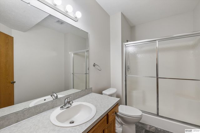 15105 Boyd Street, Omaha, NE 68116