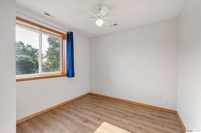 15105 Boyd Street, Omaha, NE 68116