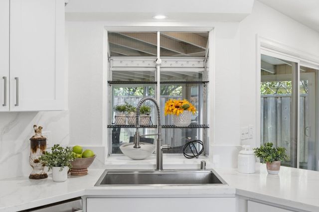 150 Tiller Court, Half Moon Bay, CA 94019