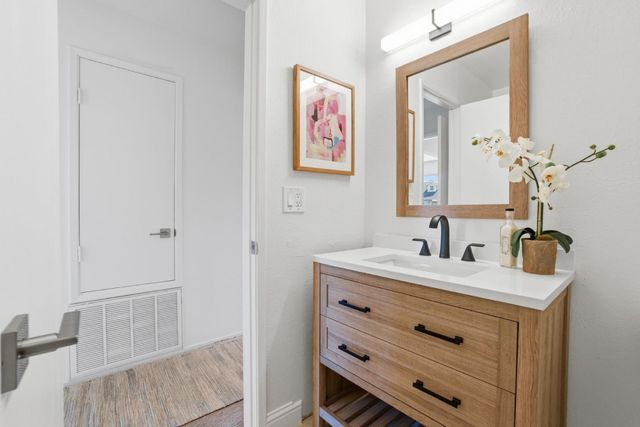 150 Tiller Court, Half Moon Bay, CA 94019