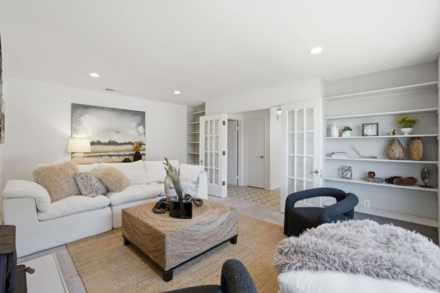 150 Tiller Court, Half Moon Bay, CA 94019