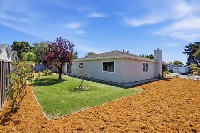 150 Tiller Court, Half Moon Bay, CA 94019