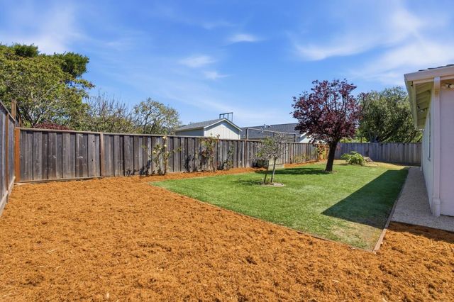 150 Tiller Court, Half Moon Bay, CA 94019