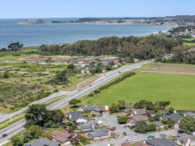 150 Tiller Court, Half Moon Bay, CA 94019