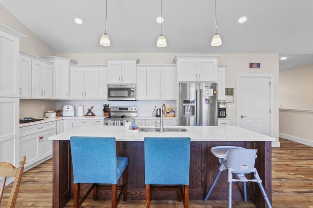 243 Auseon Court, Hillsdale, MI 49242