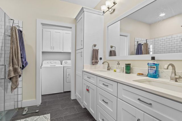 243 Auseon Court, Hillsdale, MI 49242