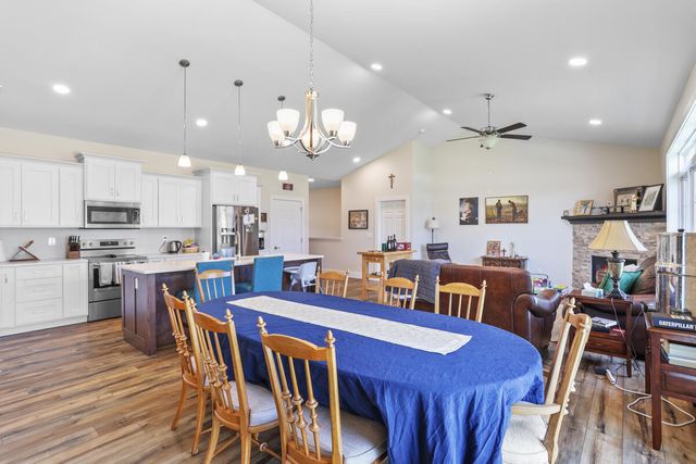 243 Auseon Court, Hillsdale, MI 49242