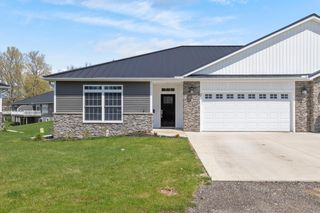 243 Auseon Court, Hillsdale, MI 49242