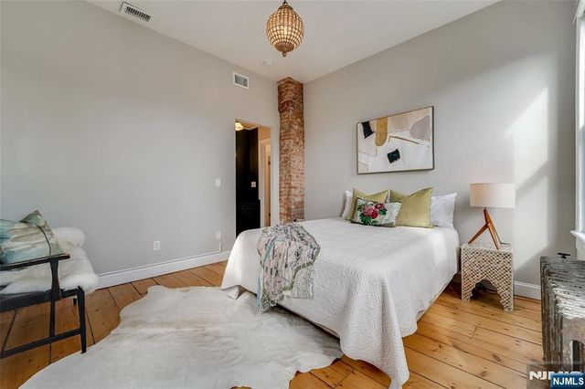 267 Ogden Avenue, Jersey City, NJ 07307