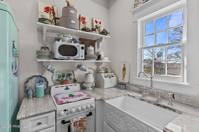 416 S Front Street Apt 3, Wilmington, NC 28401