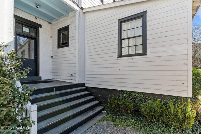 416 S Front Street Apt 3, Wilmington, NC 28401