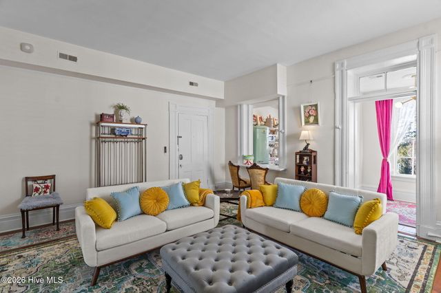 416 S Front Street Apt 3, Wilmington, NC 28401