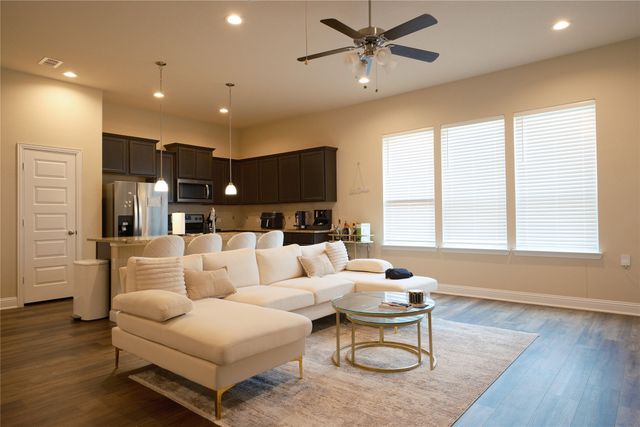 1936 Bel Air Drive, Arlington, TX 76010