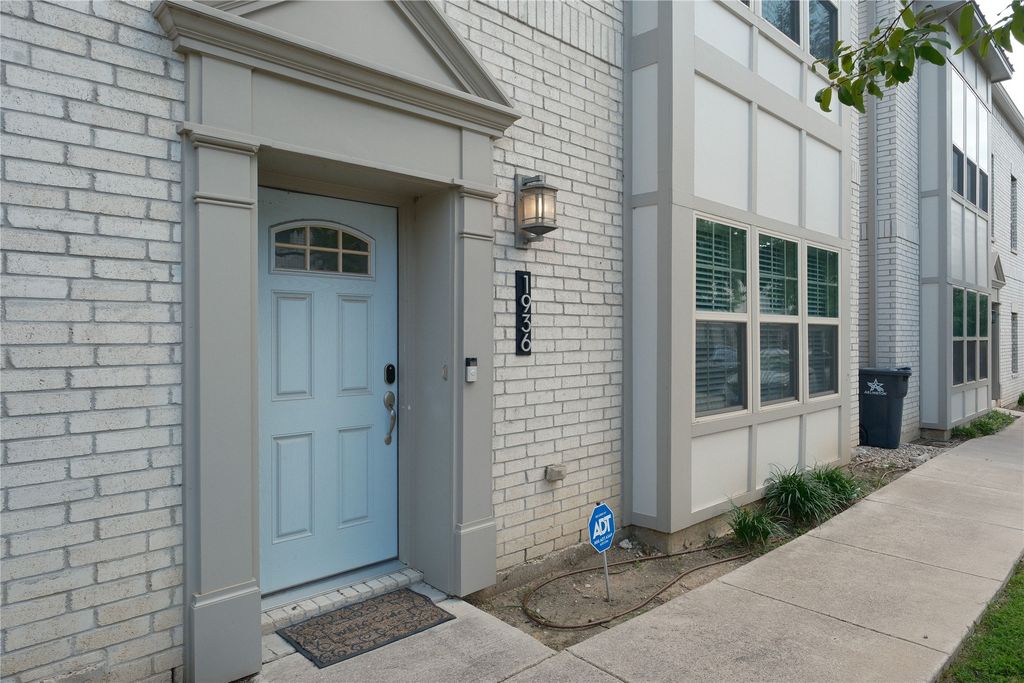 1936 Bel Air Drive, Arlington, TX 76010