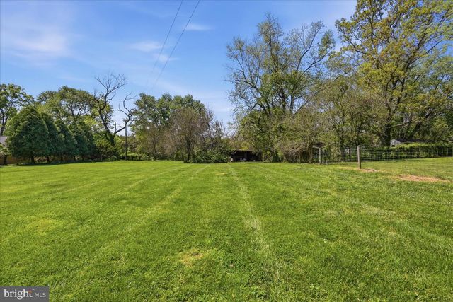 19303 GLEEDSVILLE RD, Leesburg, VA 20175