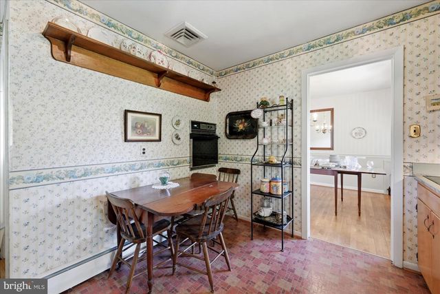 19303 GLEEDSVILLE RD, Leesburg, VA 20175