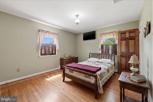 19303 GLEEDSVILLE RD, Leesburg, VA 20175