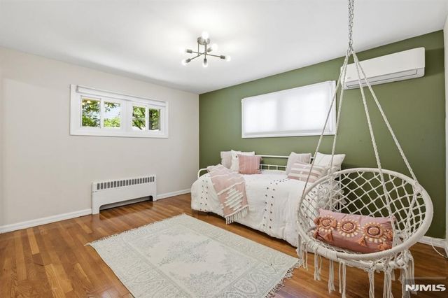 21 Morley Lane, Bloomfield, NJ 07003