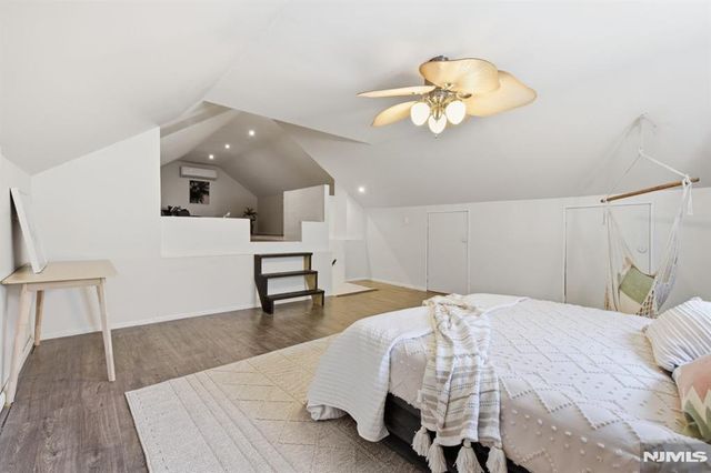 21 Morley Lane, Bloomfield, NJ 07003