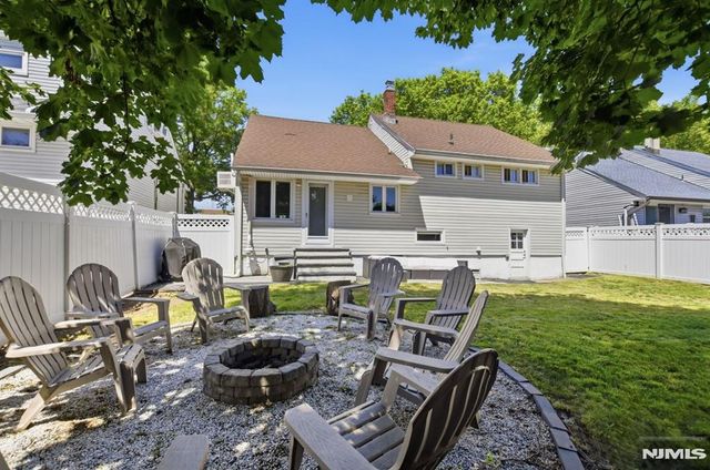 21 Morley Lane, Bloomfield, NJ 07003