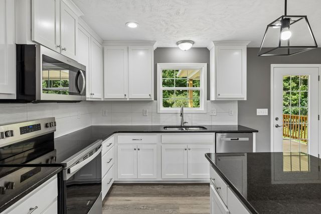 71 Iris Way, Lafayette, TN 37083