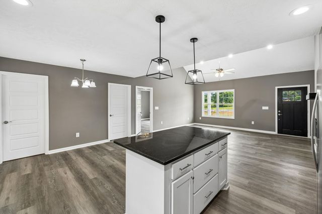 71 Iris Way, Lafayette, TN 37083