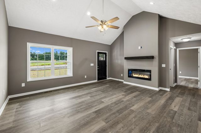 71 Iris Way, Lafayette, TN 37083