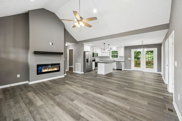 71 Iris Way, Lafayette, TN 37083