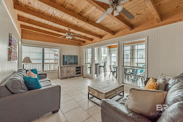 473 E 2nd Avenue, Gulf Shores, AL 36542
