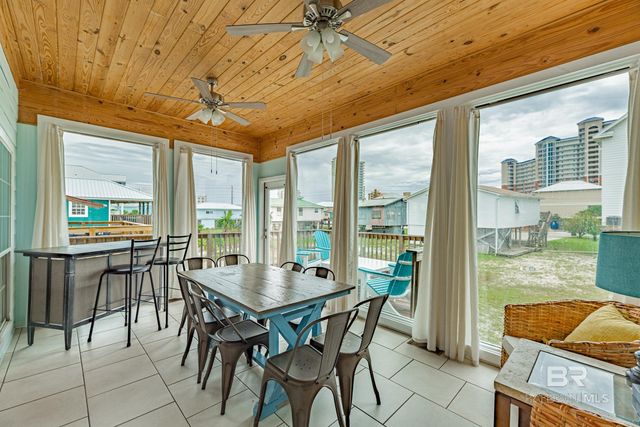 473 E 2nd Avenue, Gulf Shores, AL 36542