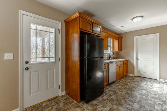 188 Cottage Crest Court, Chickamauga, GA 30707