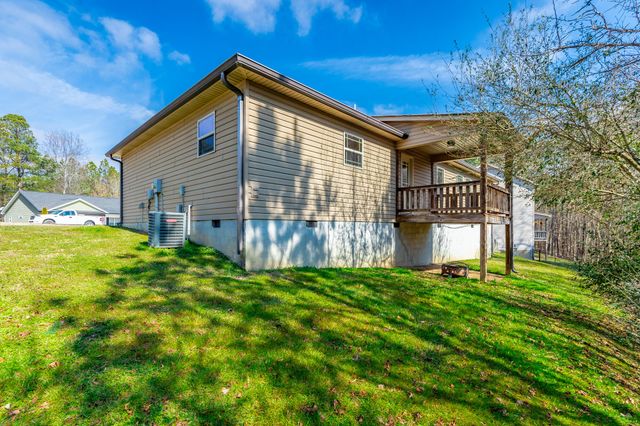 188 Cottage Crest Court, Chickamauga, GA 30707