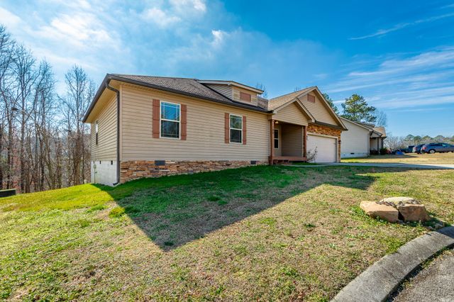 188 Cottage Crest Court, Chickamauga, GA 30707