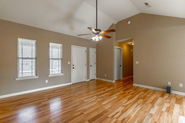 188 Cottage Crest Court, Chickamauga, GA 30707