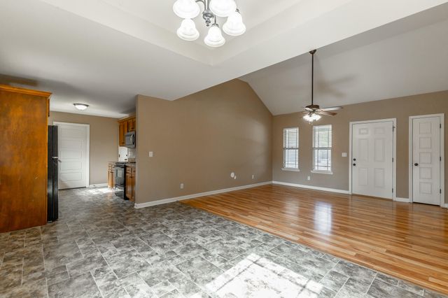 188 Cottage Crest Court, Chickamauga, GA 30707