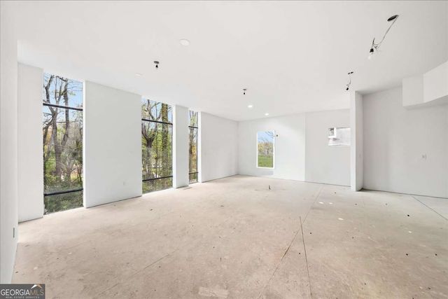 2471 Saint Patrick Street SE, Atlanta, GA 30317