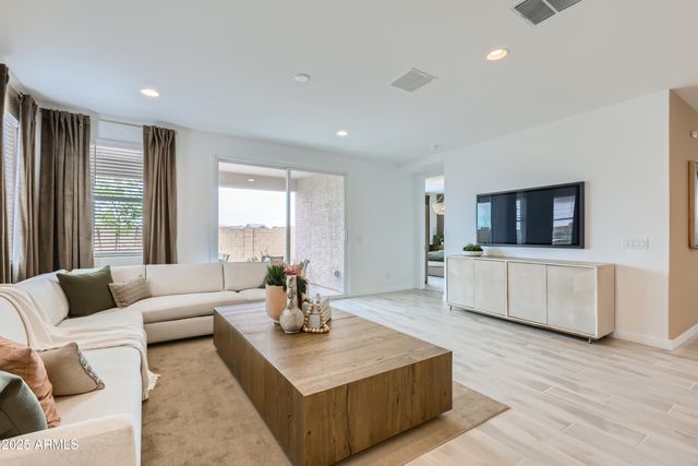 4664 S 233RD Lane, Buckeye, AZ 85326