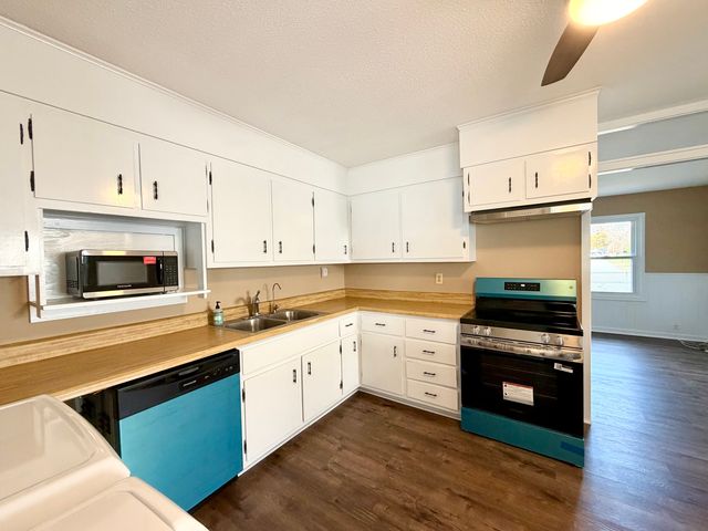 29 Indian Field Road, Groton, CT 06340