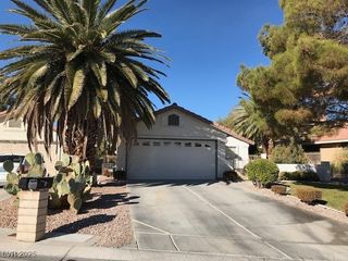4929 Signal Drive, Las Vegas, NV 89130