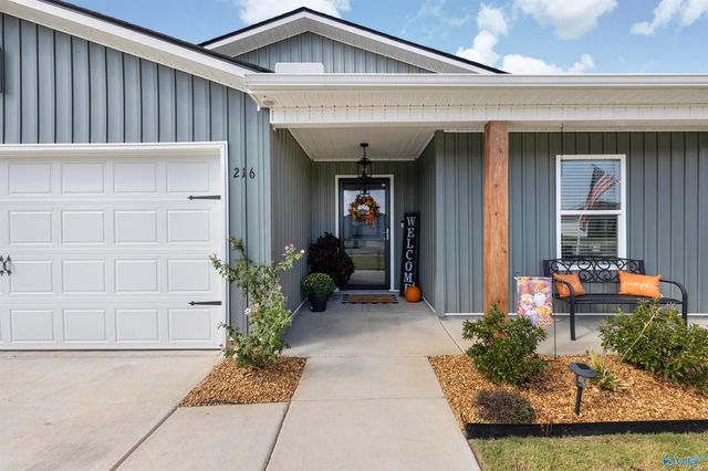 216 Clear Creek Drive, Decatur, AL 35603