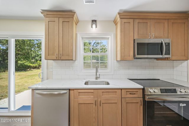 143 W 4th Street, Howell, NJ 07731