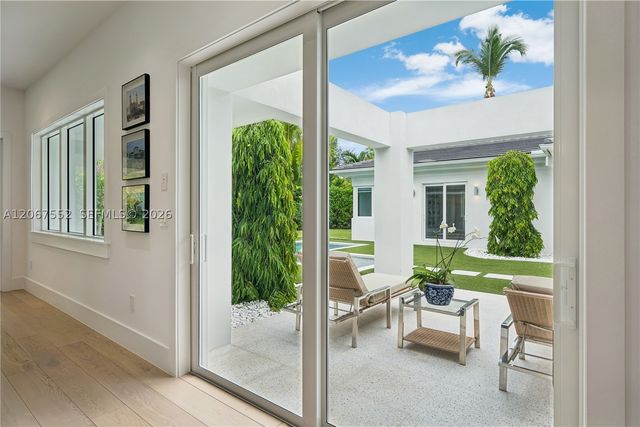 7101 SW 60th St, Miami, FL 33143