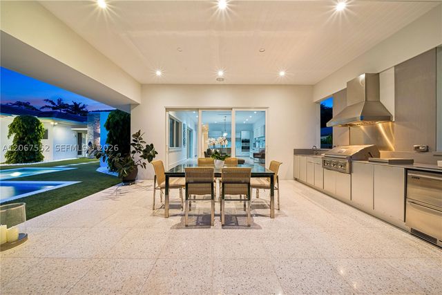 7101 SW 60th St, Miami, FL 33143