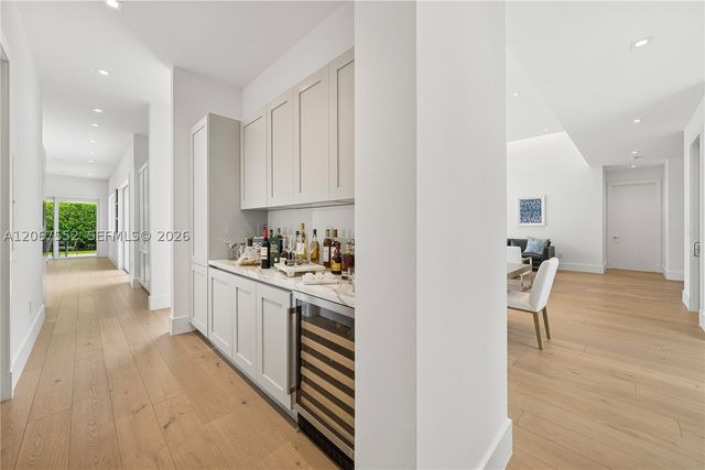 7101 SW 60th St, Miami, FL 33143