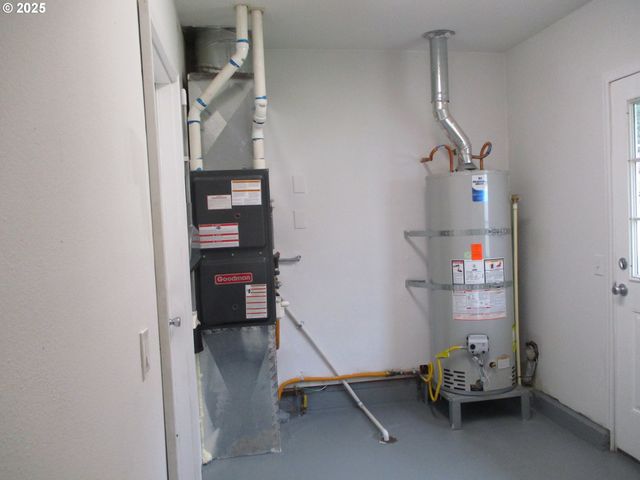 1153 2ND Ave, Vernonia, OR 97064