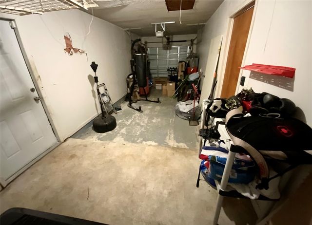 8160 SW 6th St, North Lauderdale, FL 33068