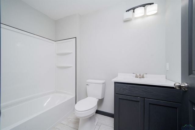 413 Sunset Ave., Gladewater, TX 75647